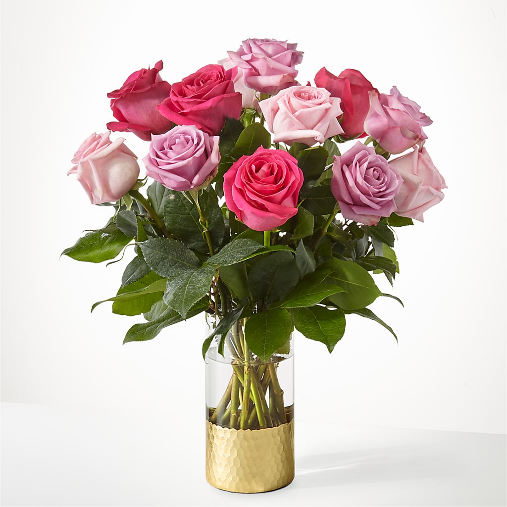 Pure Beauty Mixed Roses – VIVA'S FLOWER SHOP, Framingham MA