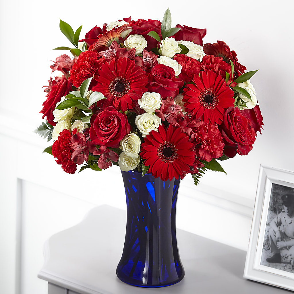 Hearts Embrace Bouquet – VIVA'S FLOWER SHOP, Framingham MA