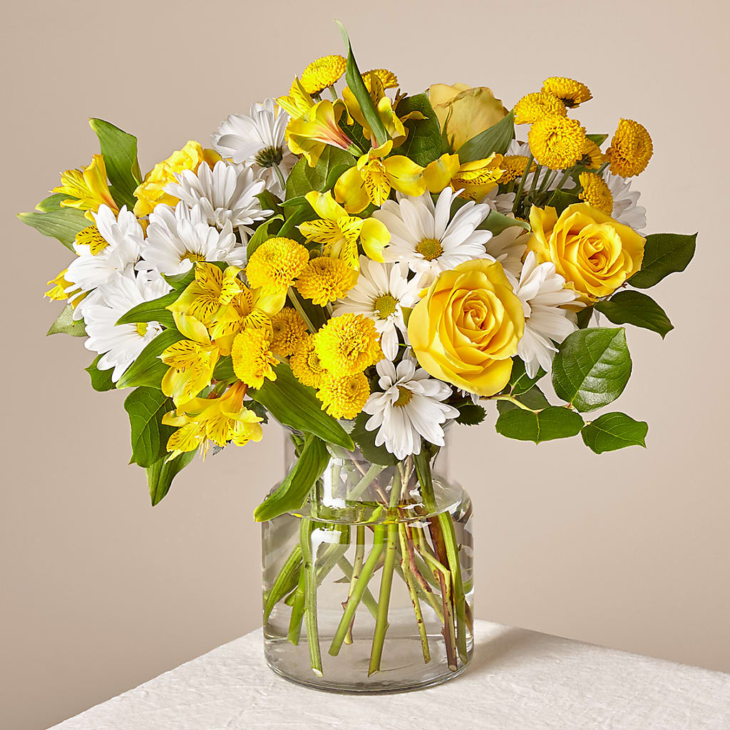 Sunny Sentiments Bouquet – VIVA'S FLOWER SHOP, Framingham MA