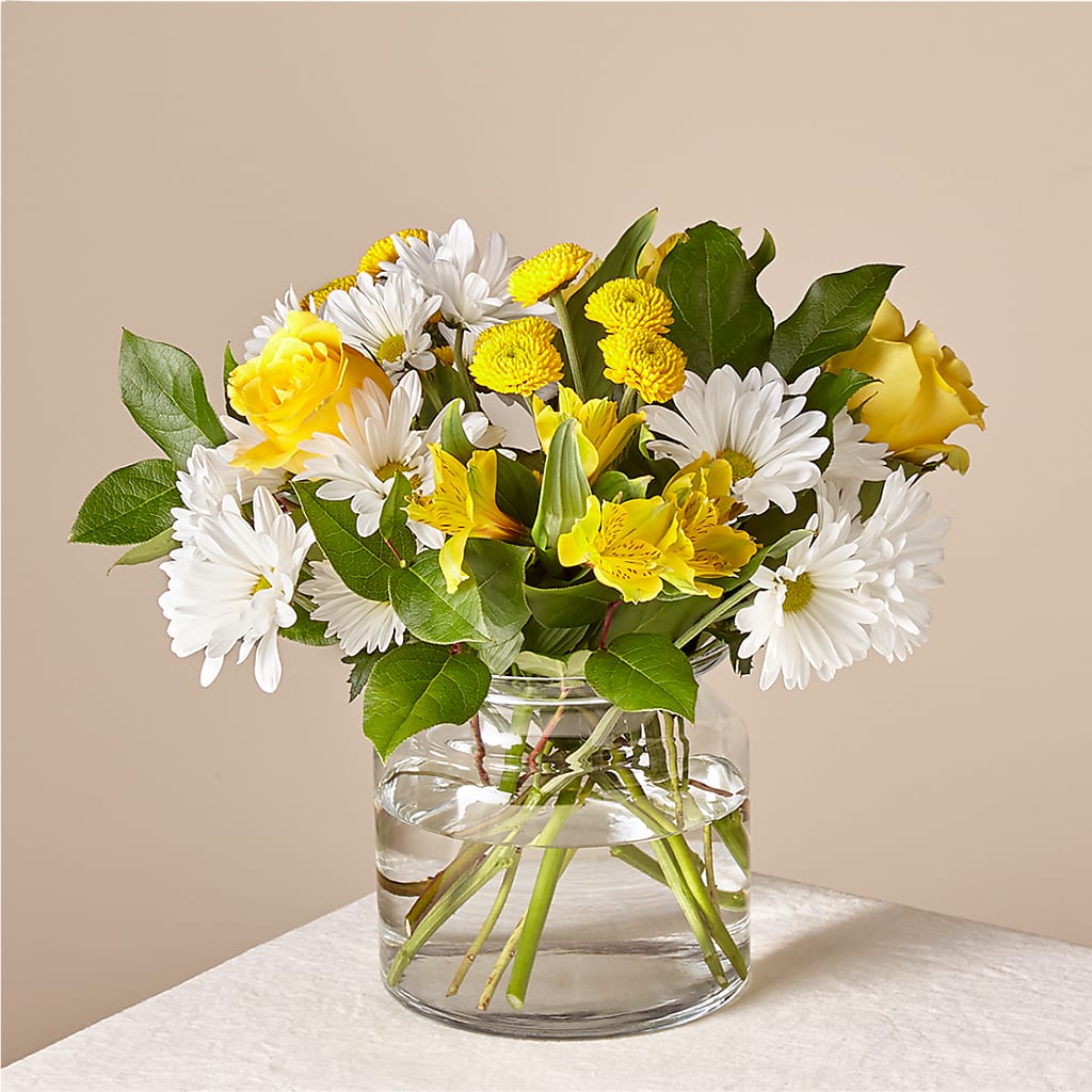Sunny Sentiments Bouquet – VIVA'S FLOWER SHOP, Framingham MA
