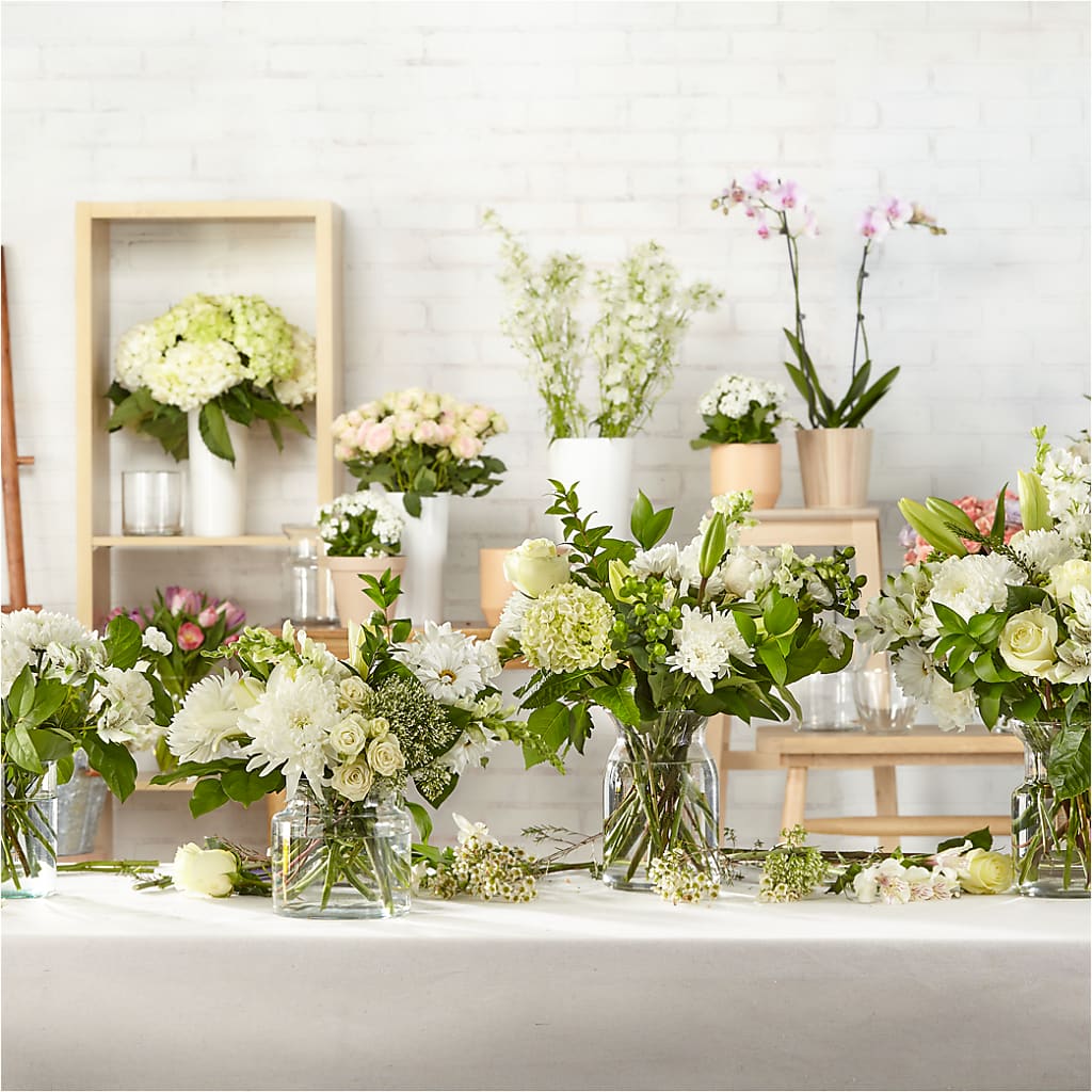 Classic Ivory – A Florist Original – VIVA'S FLOWER SHOP, Framingham MA