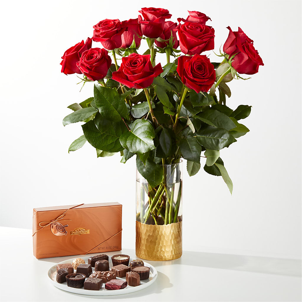 Classic Love Red Rose Bouquet – VIVA'S FLOWER SHOP, Framingham MA