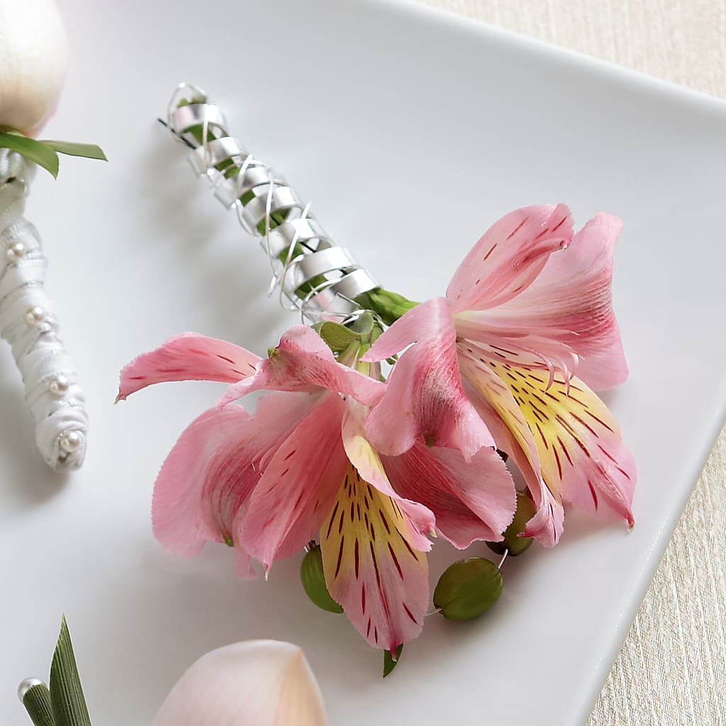 Pink Peruvian Lily Boutonniere – VIVA'S FLOWER SHOP, Framingham MA