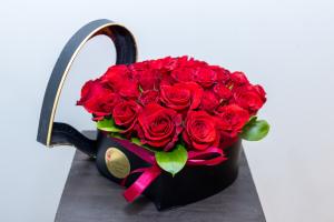 Romance Love Bouquet – VIVA'S FLOWER SHOP, Framingham MA