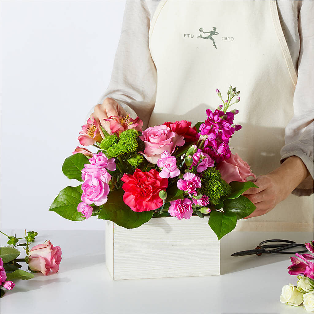 Sweetberry Box – A Florist Original – VIVA'S FLOWER SHOP, Framingham MA