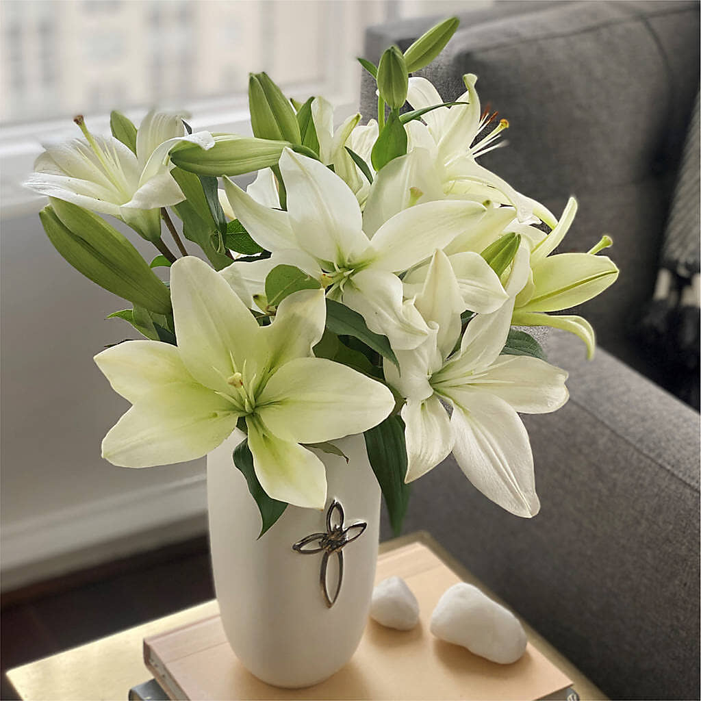 Faithful Blessings Bouquet – VIVA'S FLOWER SHOP, Framingham MA