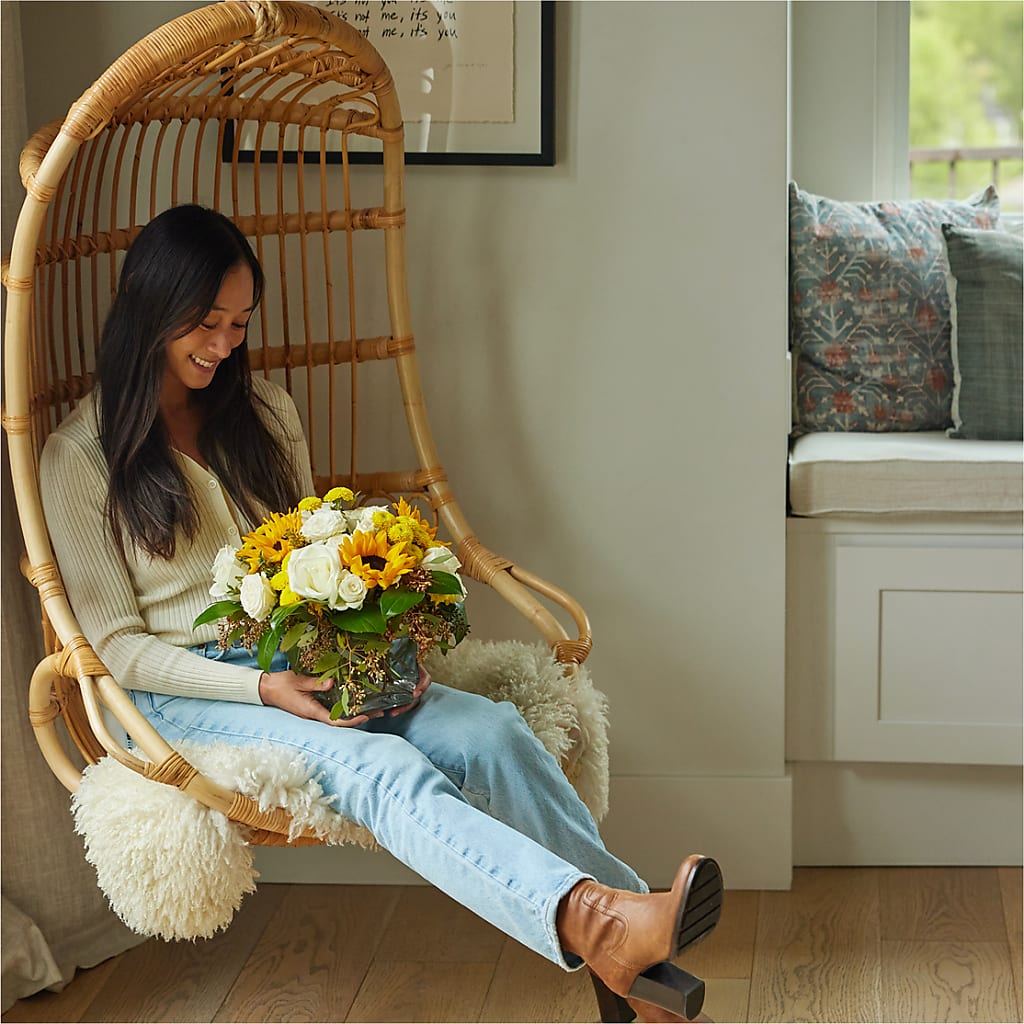 Luminous Morning Bouquet – VIVA'S FLOWER SHOP, Framingham MA